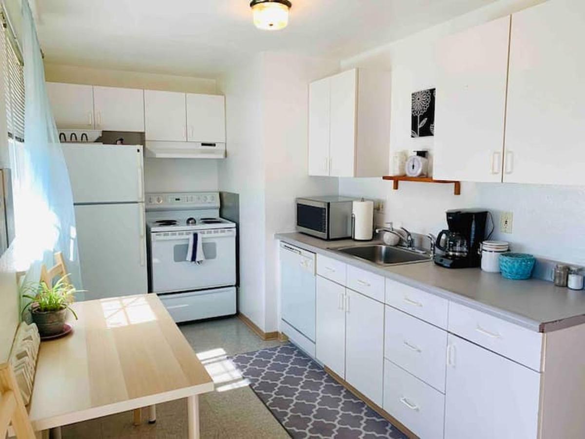 Unique, Convenient, Centrally Located Apartment Kent Exterior photo